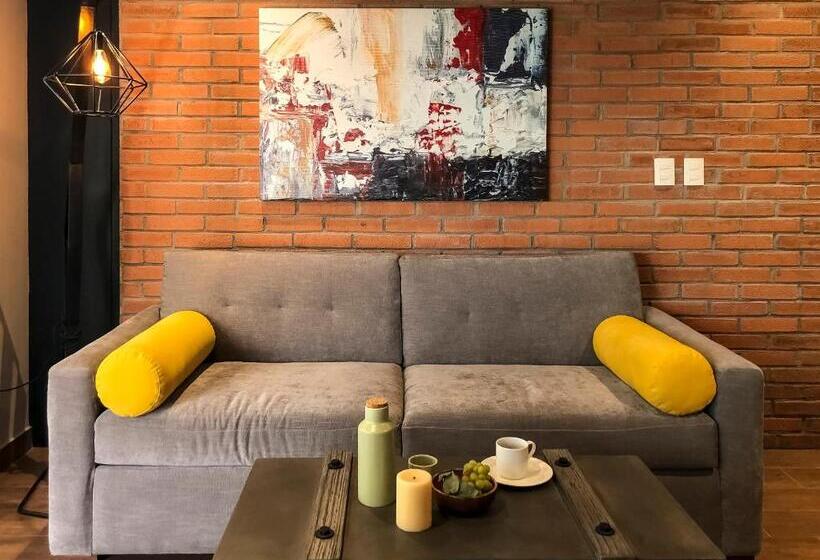 Pinnacle Resorts 179  Adults Only