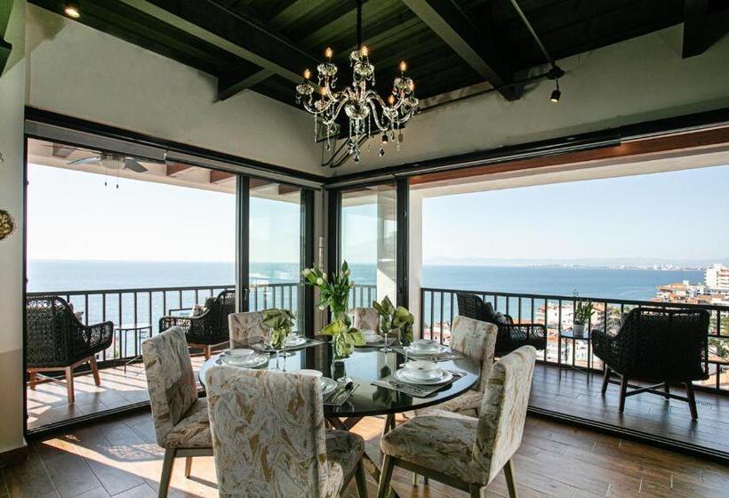 Pinnacle Resorts 179  Adults Only