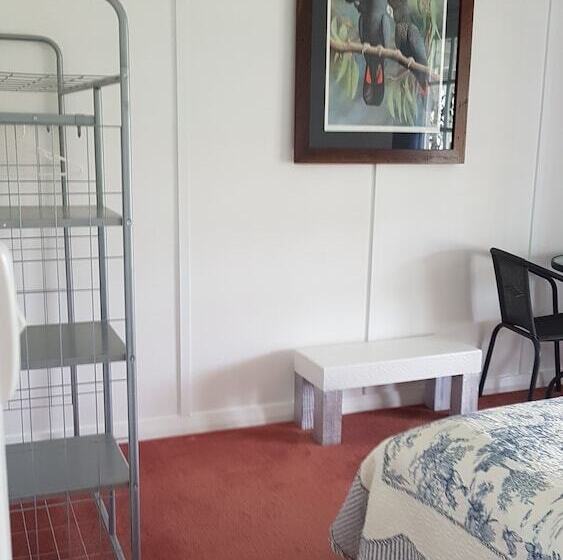 Redtail Ridge Cottages   Adults Only