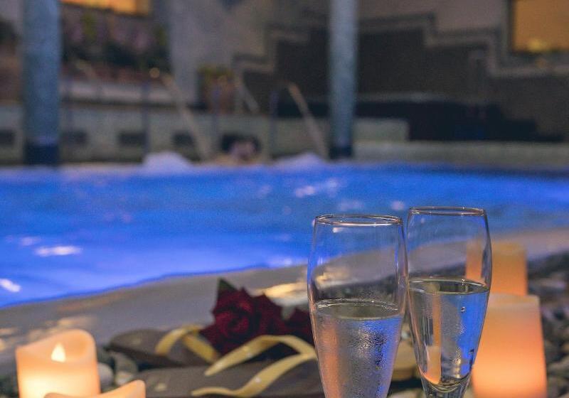 Резиденция Casanova  Panoramic Rooms And Suites