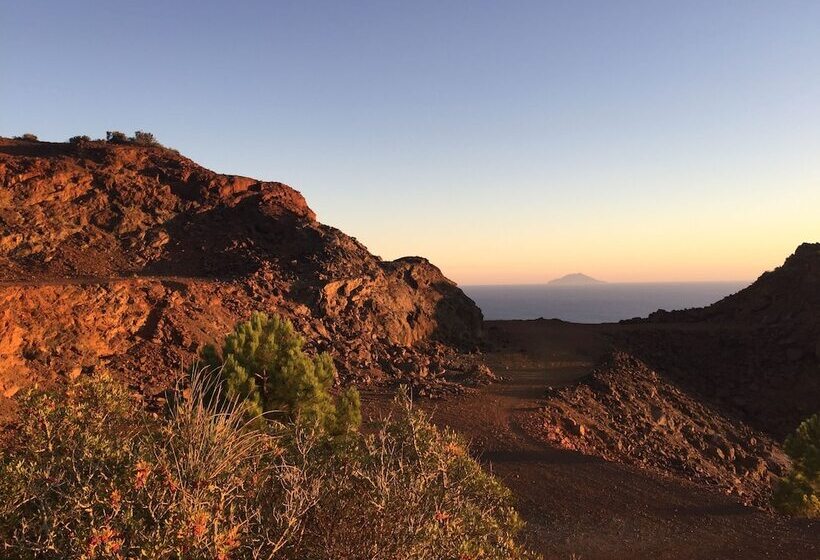 住所  Villaggio Innamorata   Villa Moresca