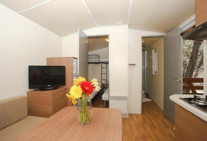 منتجع Mediteran Travel Mobile Homes Basko Polje