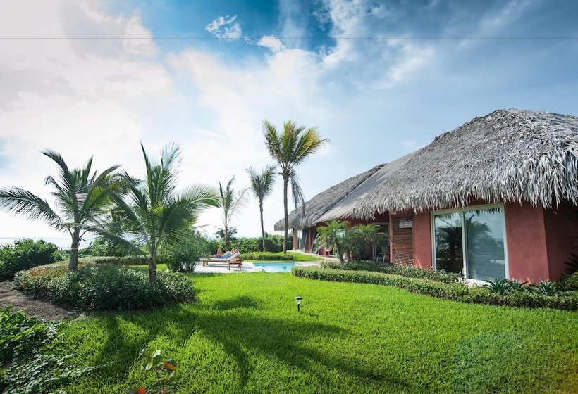 منتجع Las Tanusas Retreat & Spa