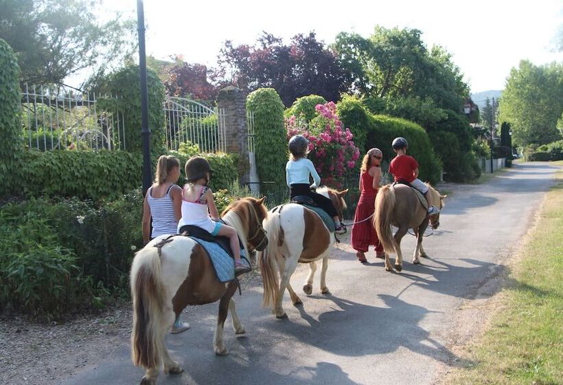 渡假胜地  Village Vacances La Vallée De L Yonne