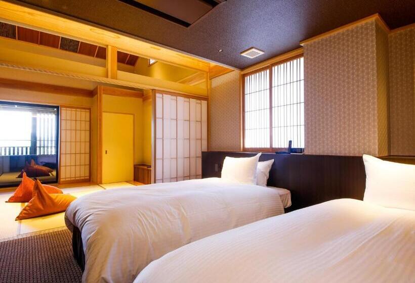 ריוקאן Awaji Hamarikyu Takumi