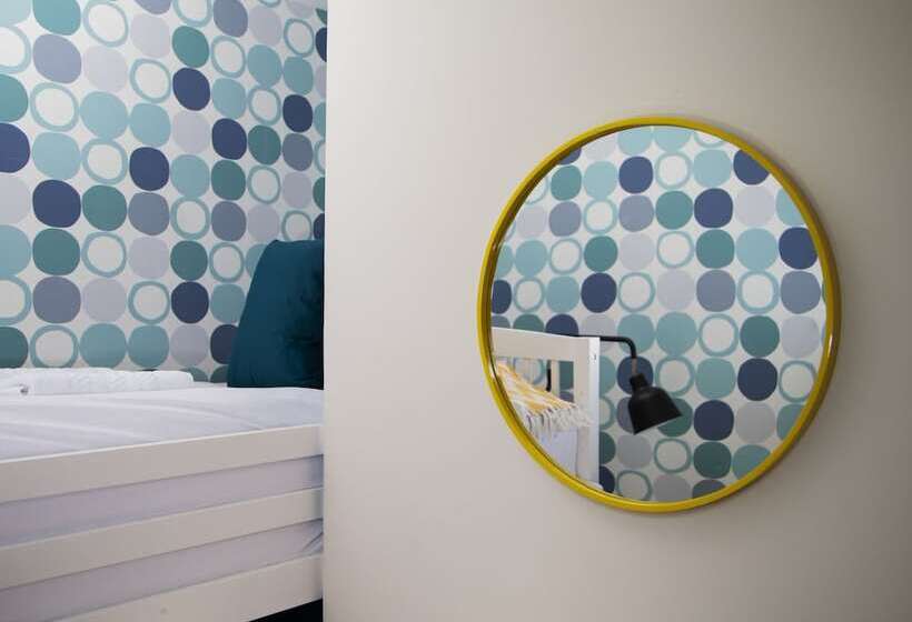 The Old Post Office   Bright & Modern 4bdr Townhouse With Private Garden