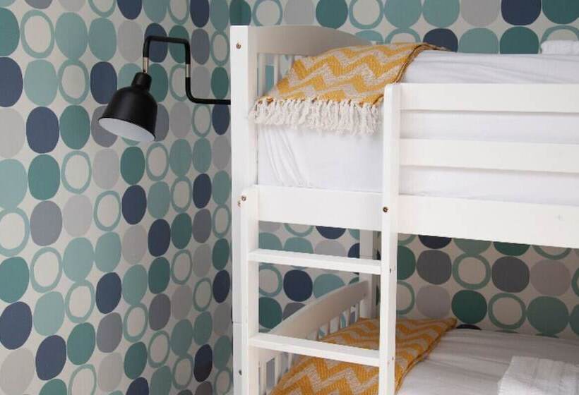 The Old Post Office   Bright & Modern 4bdr Townhouse With Private Garden