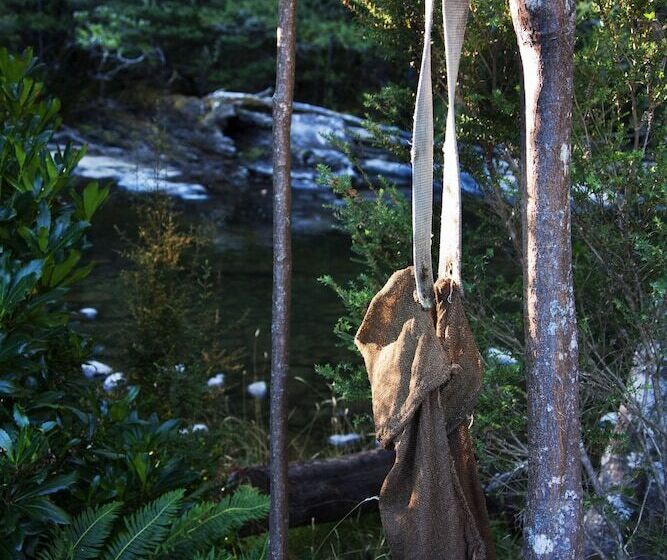 Tyenna River Cottage