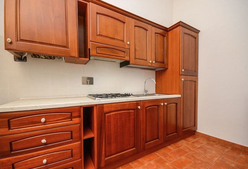 Cozy Cottage In Pupaggi With Swimming Pool