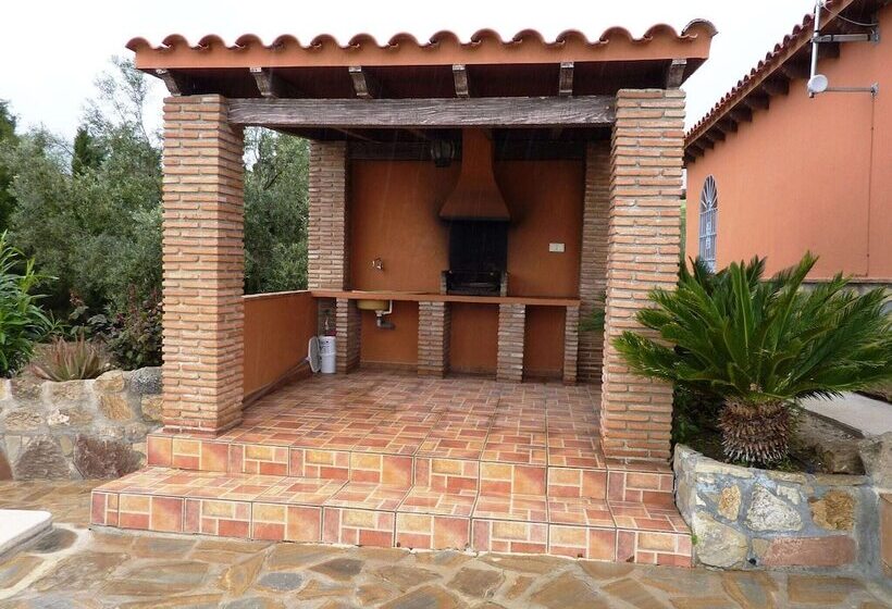 Detached Rural And Rustic House With A Private Swimming Pool