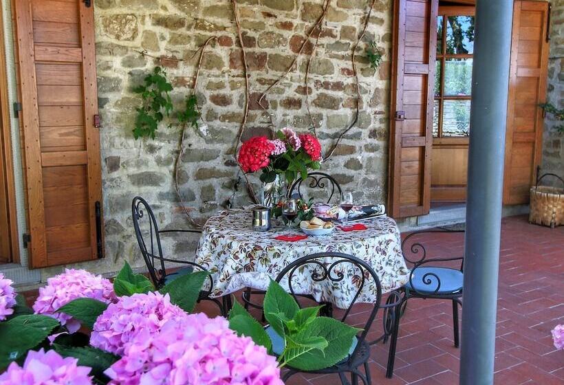 Detached Villa For 6 Pers. With Outdoor Swimming Pool