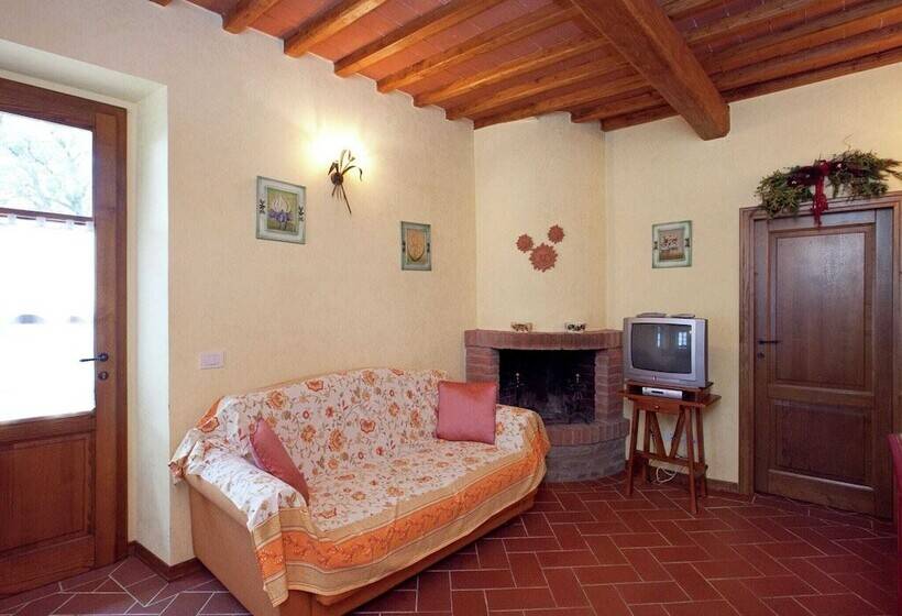 Detached Villa For 6 Pers. With Outdoor Swimming Pool