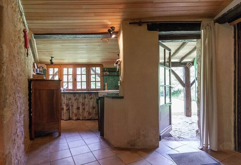 Heritage Gite In Aquitaine With Shared Pool