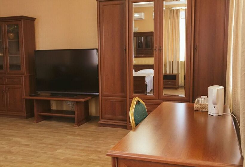 בית מלון כפרי Korona