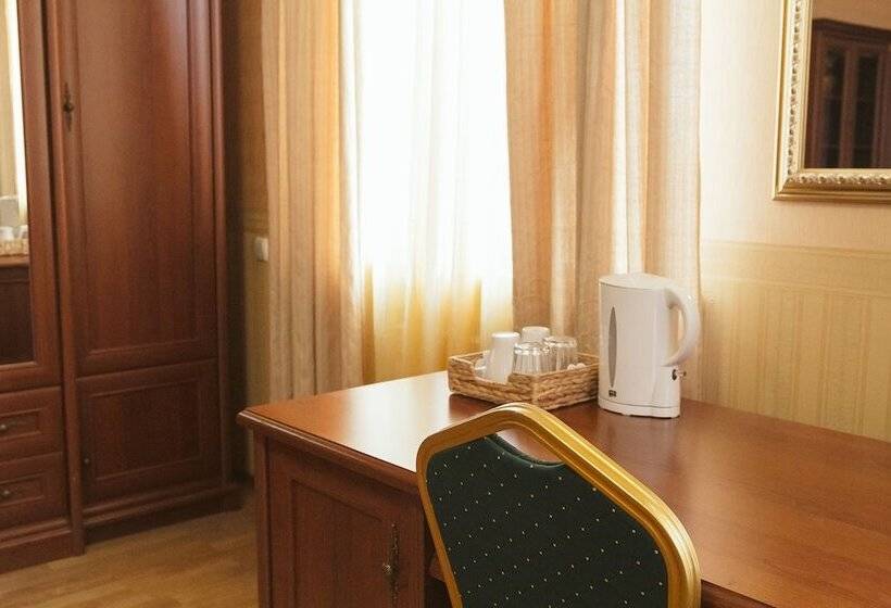 בית מלון כפרי Korona