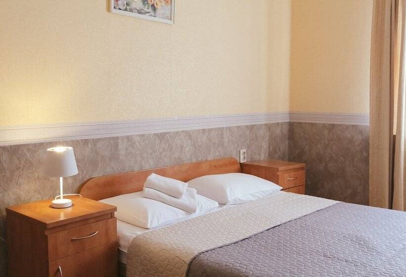 בית מלון כפרי Korona