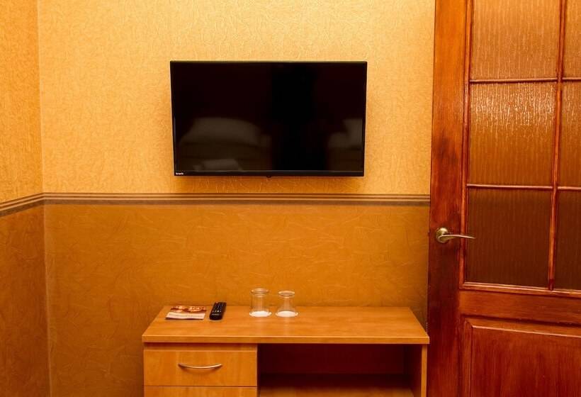 בית מלון כפרי Korona