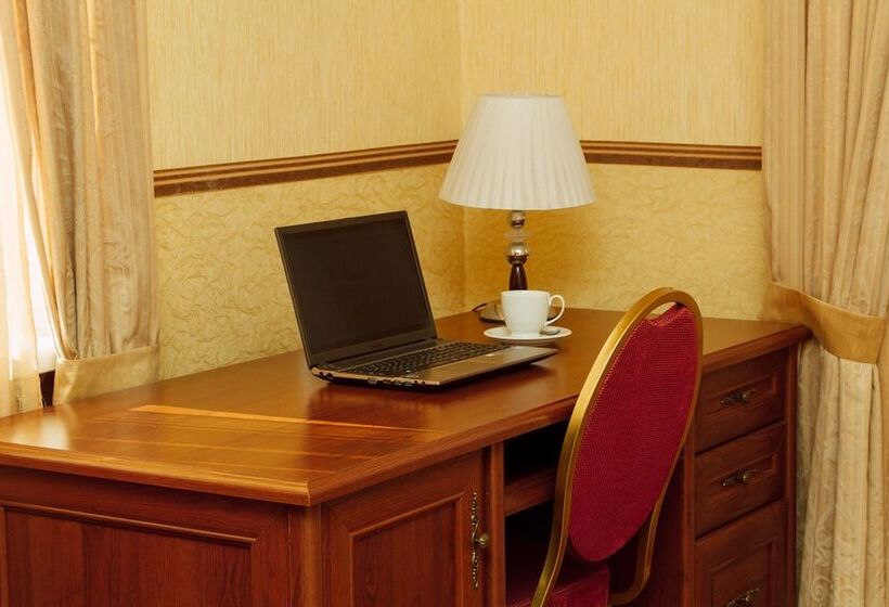 בית מלון כפרי Korona