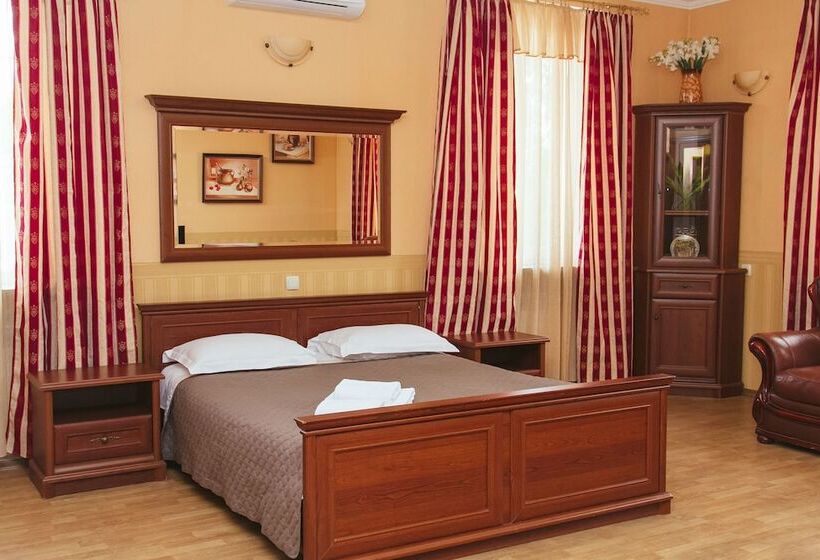 בית מלון כפרי Korona