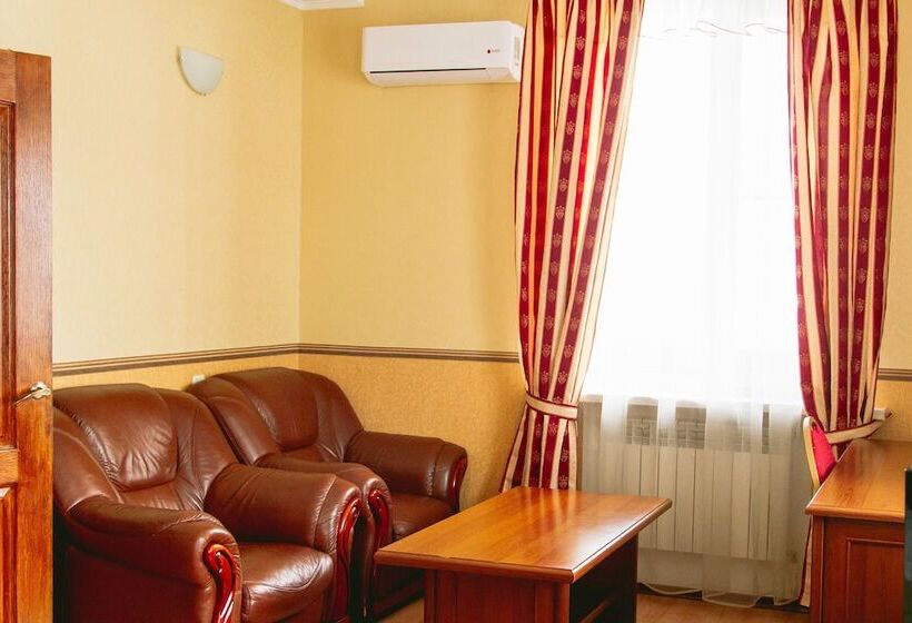 בית מלון כפרי Korona