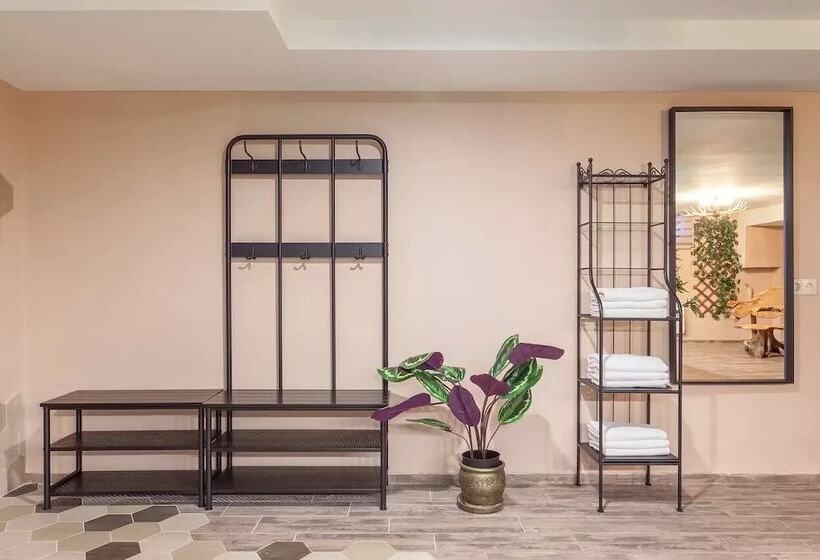 هتل Marton Palace