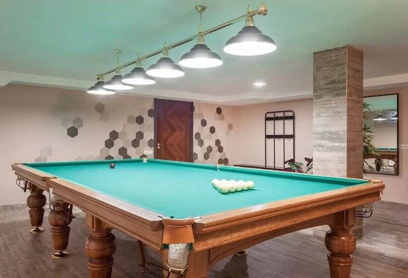 هتل Marton Palace