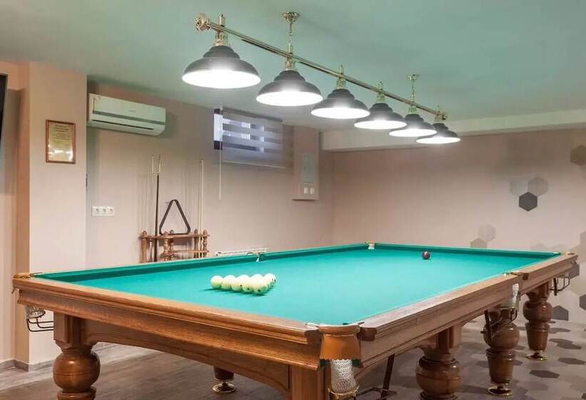 هتل Marton Palace