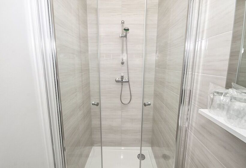 בית מלון כפרי Mobile Homes Camping Plitvice