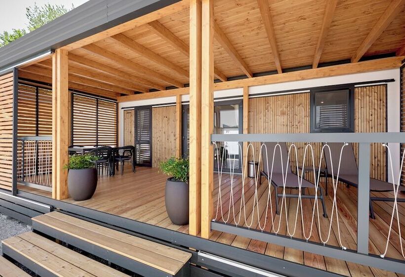 בית מלון כפרי Mobile Homes Camping Plitvice