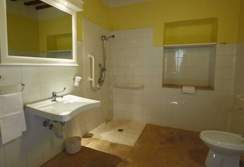 Luxurious Cottage With Pool In Assisi