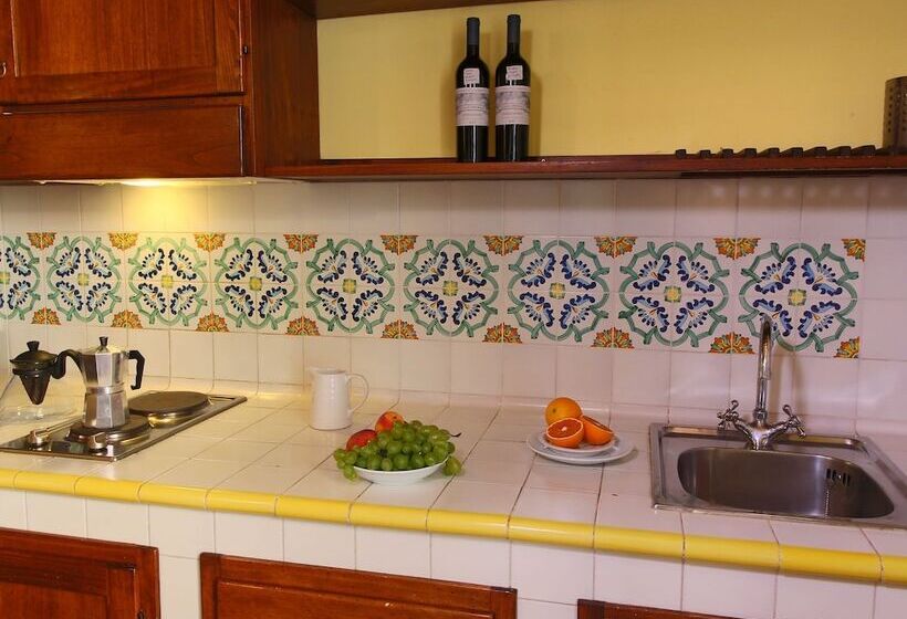 Luxurious Cottage With Pool In Assisi