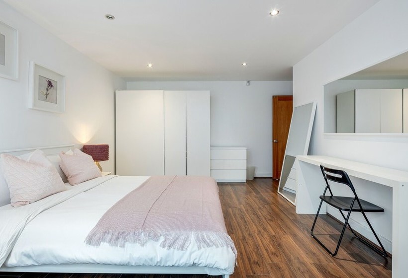 بنسيون Royal Docks Guesthouse By Luxhabitat