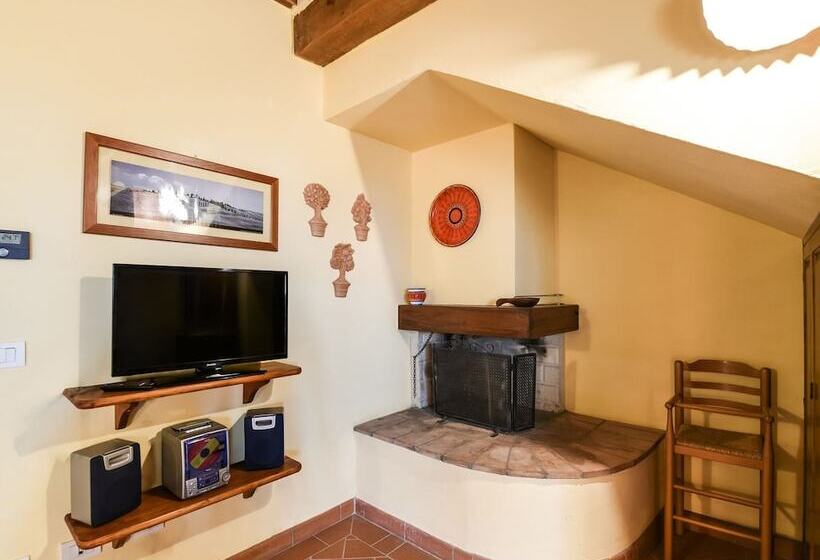 Private Garden And Pool, Near Siena And Crete Senesi