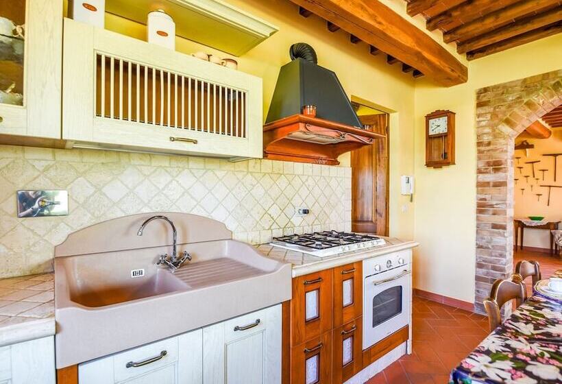 Private Garden And Pool, Near Siena And Crete Senesi