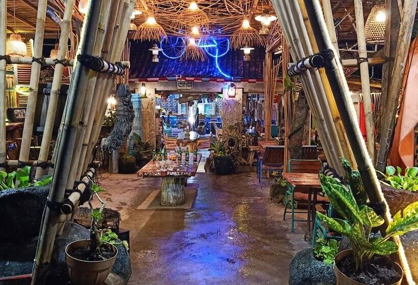 הוסטל Funkyplace