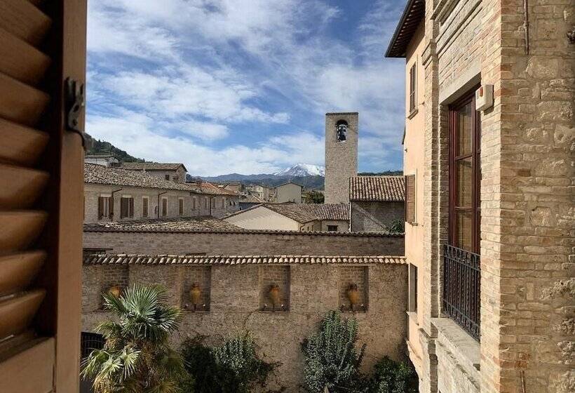 تختخواب و صبحانه 100 Torri