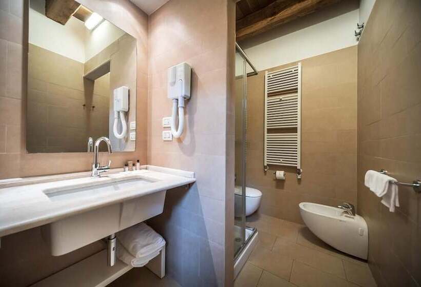 تختخواب و صبحانه 100 Torri