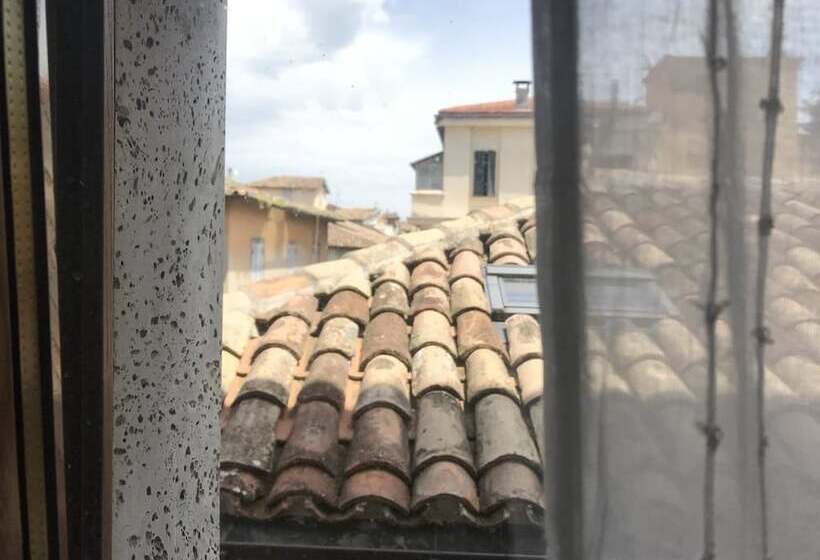 تختخواب و صبحانه 100 Torri