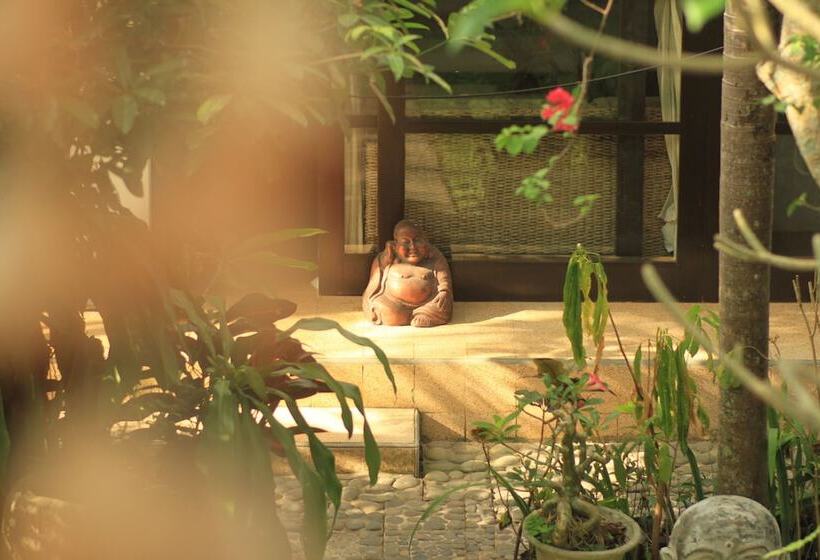 Bed and Breakfast Desa Cepaka Homestay