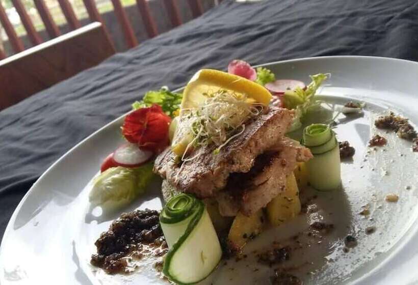 Bed and Breakfast Ila Kitchen & Villa