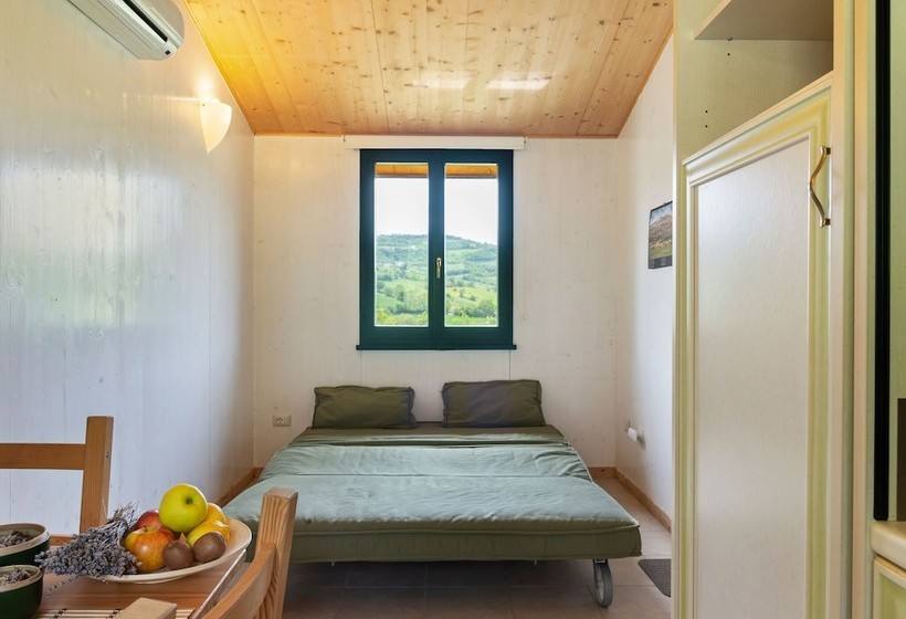 Captivating Cottage In San Ginesio With Swimming Pool