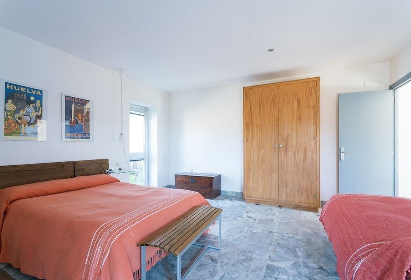 Casa De Las Letrinas Bajas