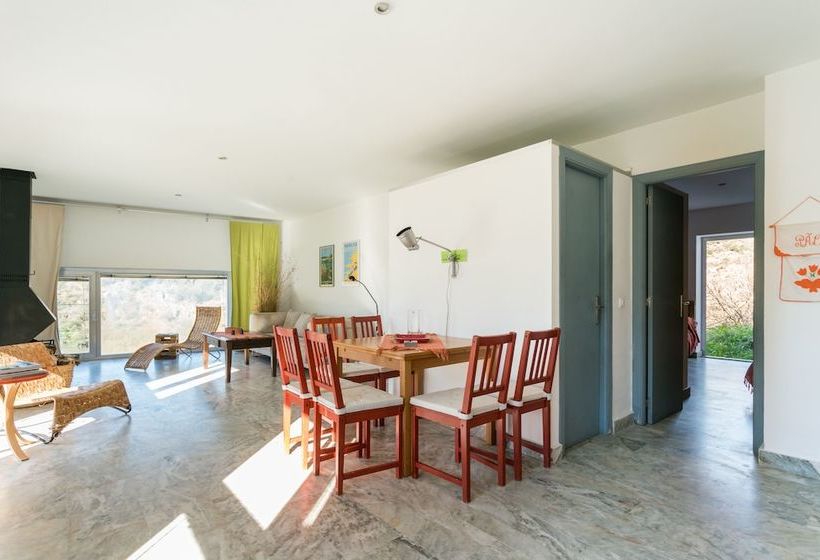 Casa De Las Letrinas Bajas