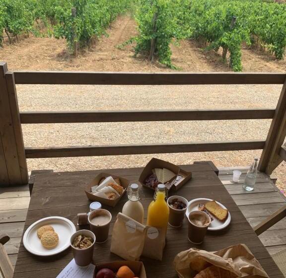 Castello Di Serragiumenta