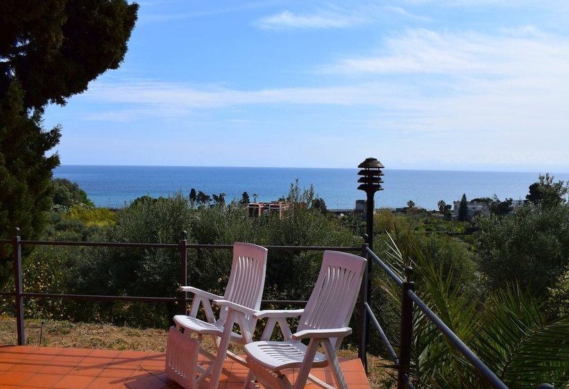 Cottage In Santa Flavia With Swimming Pool, Terrace,barbecue