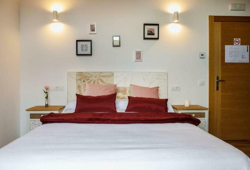 مسافرخانه Posada Rural Fuente Juliana