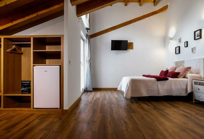 مسافرخانه Posada Rural Fuente Juliana