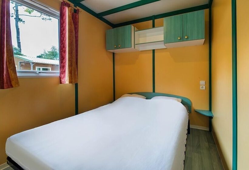 فندق Camping Le Chenal