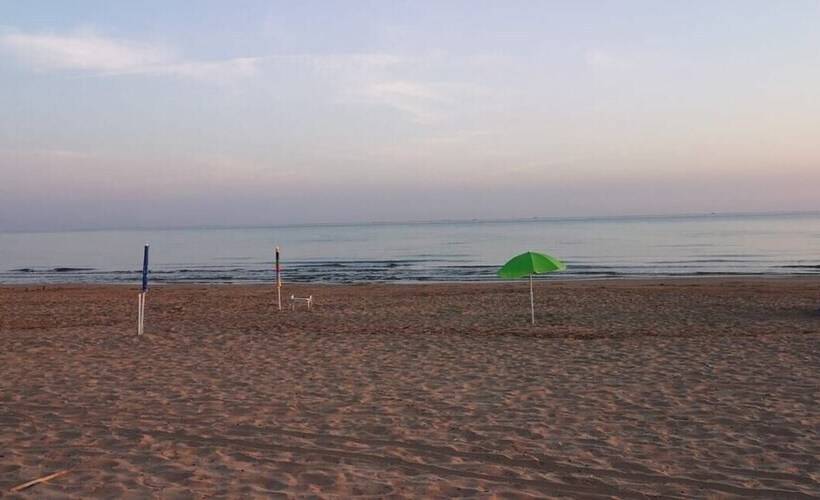 فندق Camping Riviera Village