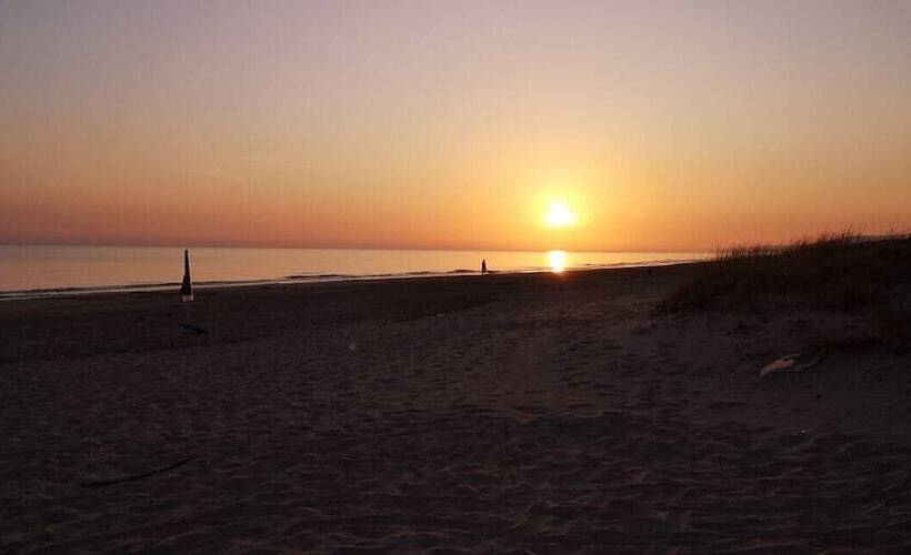 فندق Camping Riviera Village